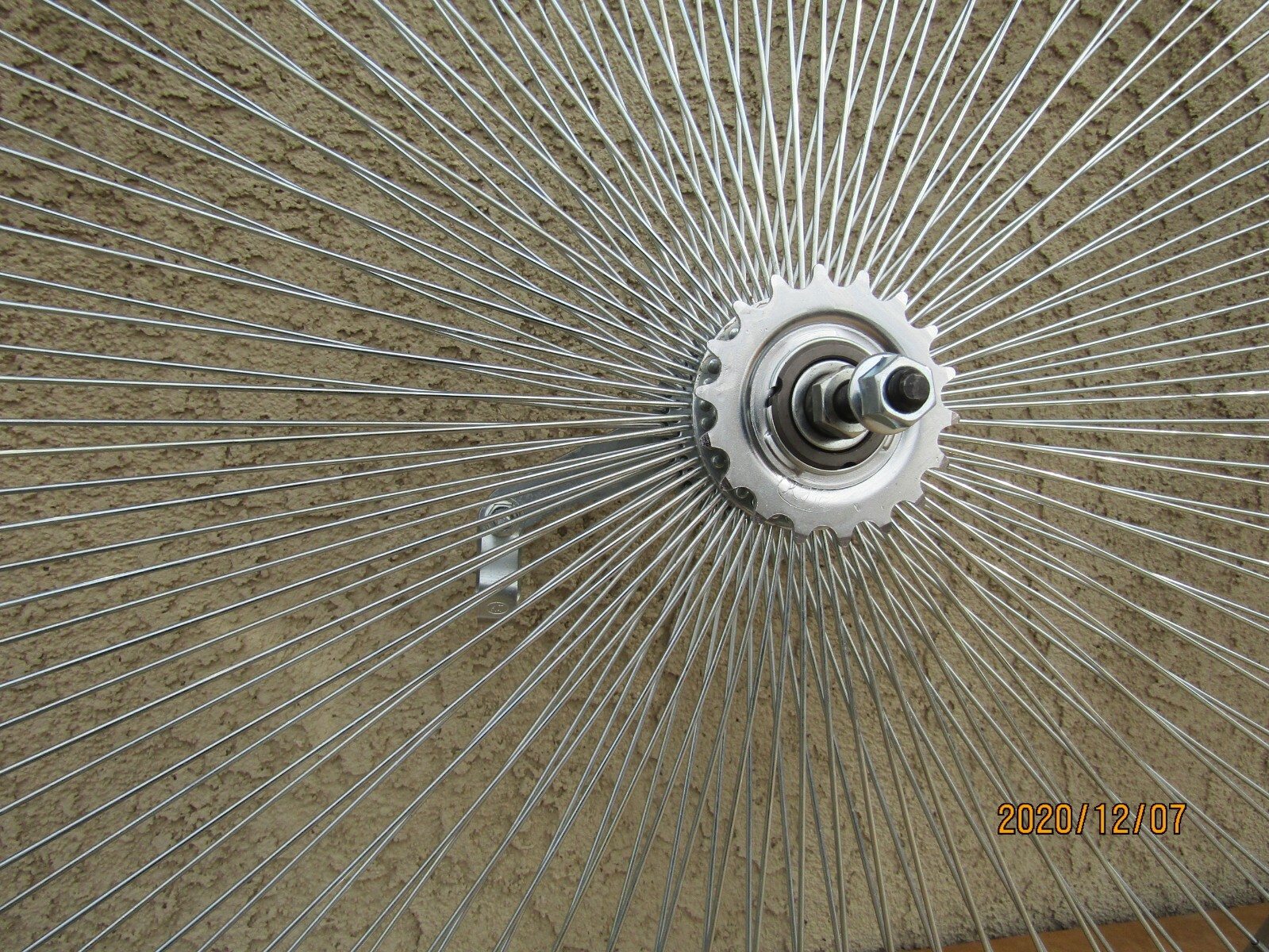 NEW 26'' -140 SPOKES CHROME BICYCLE RIM SET FOR CRUISER, TRICYCLE, CHOPPER