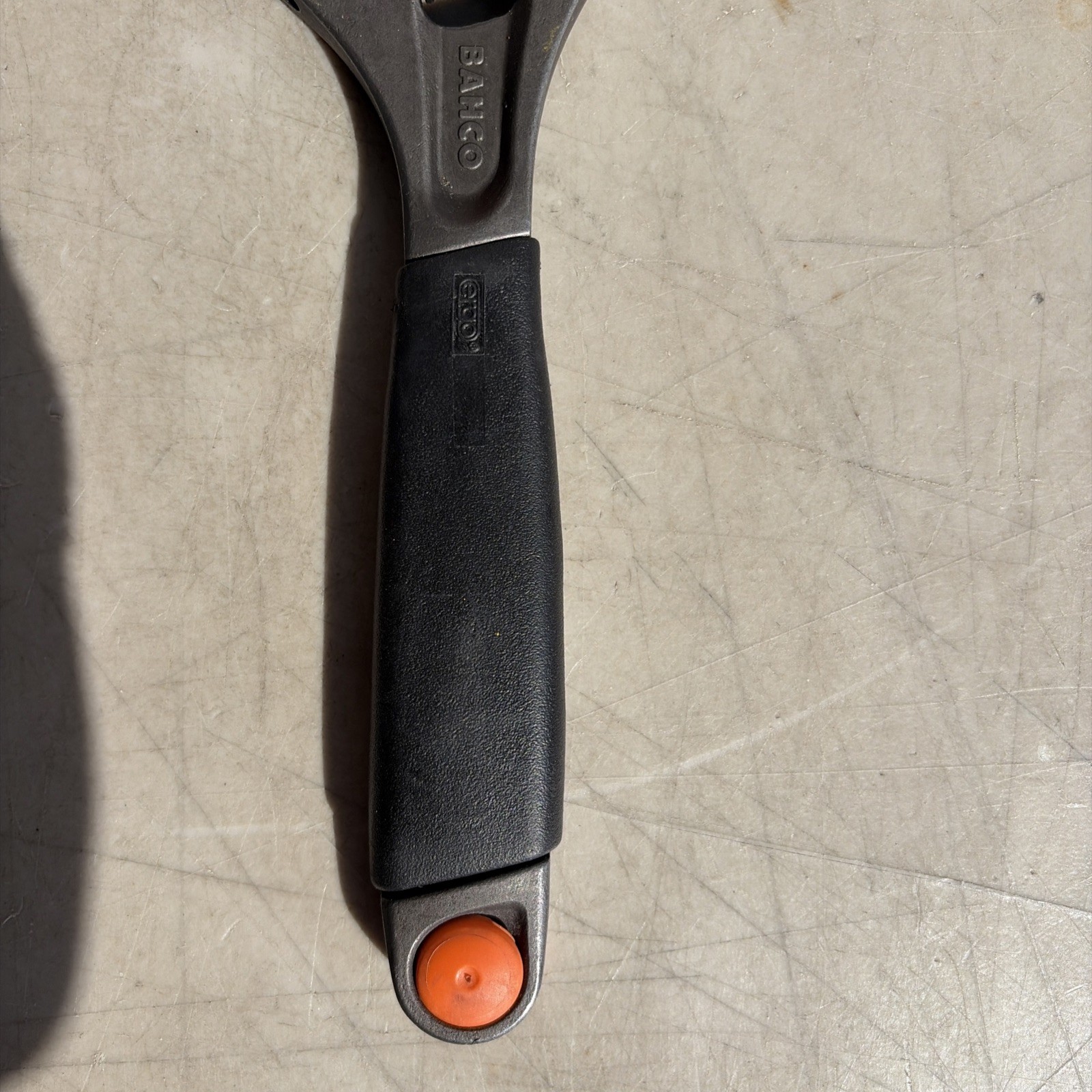 Nacho 9031 R 8" Bigmouth Ergo Adjustable Wrench Slim Head w/Tapered Jaws