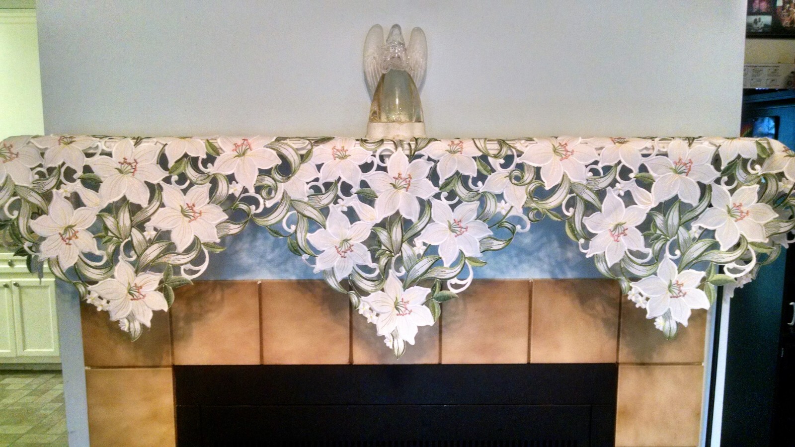 Doily Boutique Table Runner, Doily, Mantel Scarf with White Easter Lily Flowers