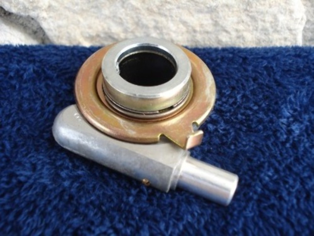 FRONT WHEEL SPEEDO DRIVE UNIT  FOR HARLEY FX & XL SHOVELHEAD REPL OE # 67127-73