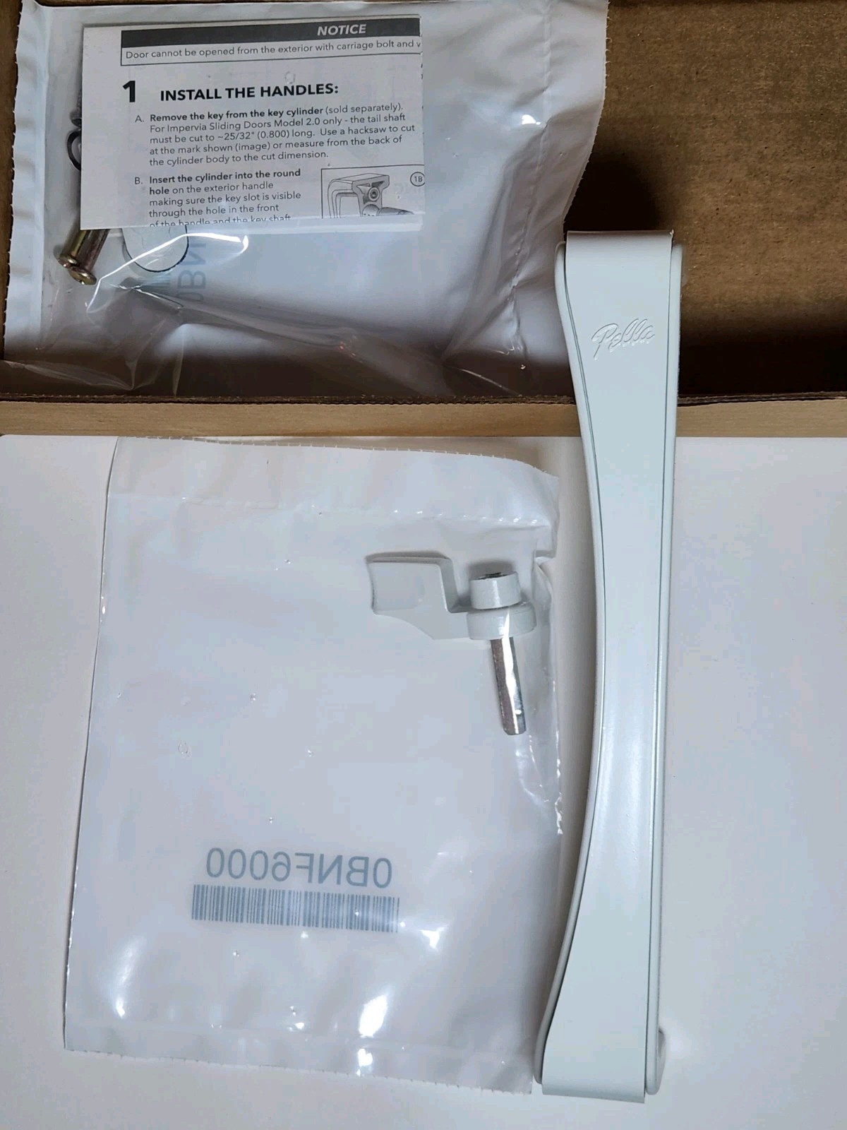 PELLA WHITE INTERIOR HANDLE FOR SLIDING DOOR OX RIGHT SIDE W/ THUMB TURN