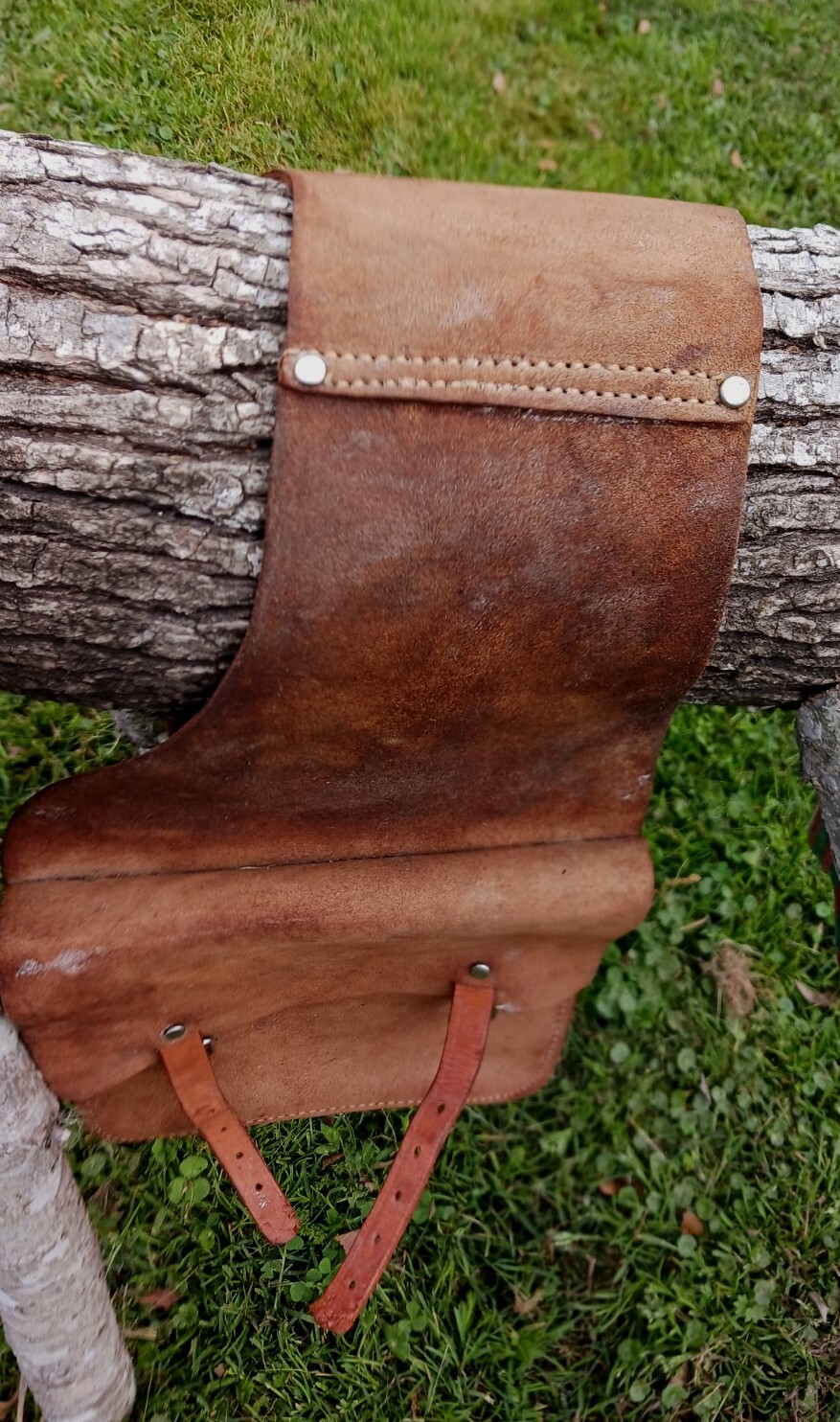 ** VINTAGE LEATHER SADDLEBAGS HORSEBACK WESTERN QUALITY DISPLAYS BEAUTIFUL!*