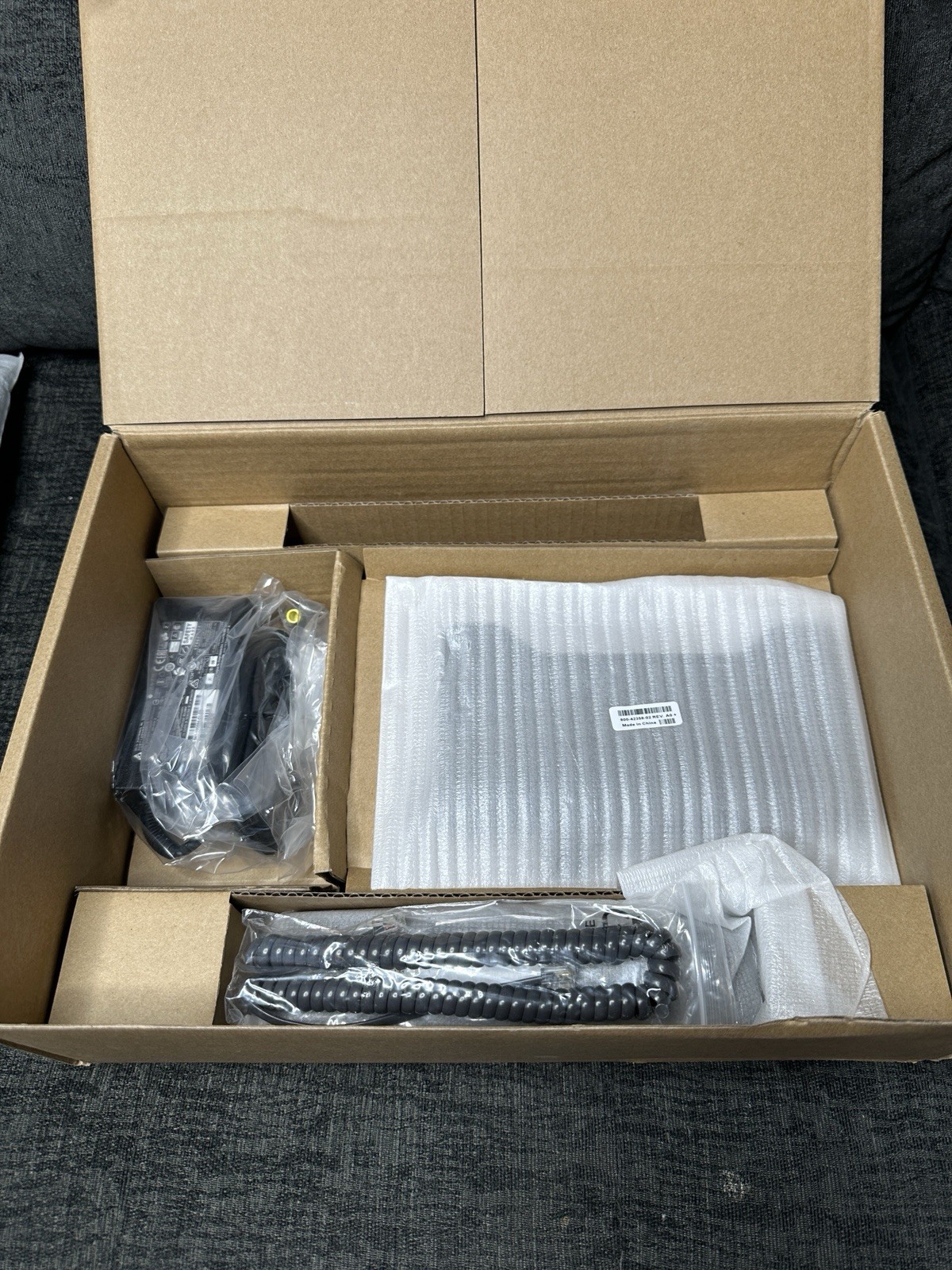 Cisco IP Phone 8851 5 Line VoIP Business Class Phone CP-8851-K9 Brand New In Box