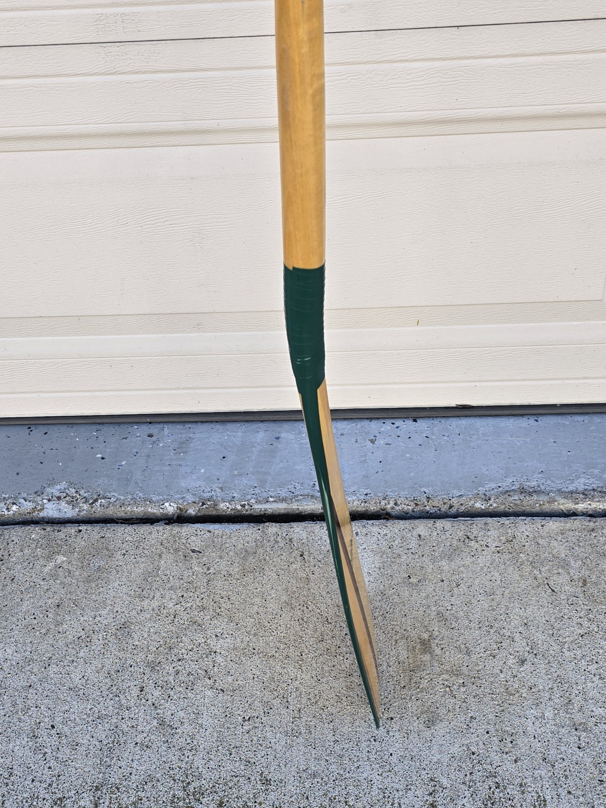 *RARE* MUDBROOK PADDLES WI, USA Wood Angled Outrigger Canoe Paddle 52"x9"