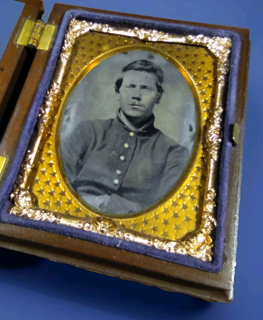 Tintype Of Civil War Soldier In Uniform In Brown Embossed Full Thermoplastic...