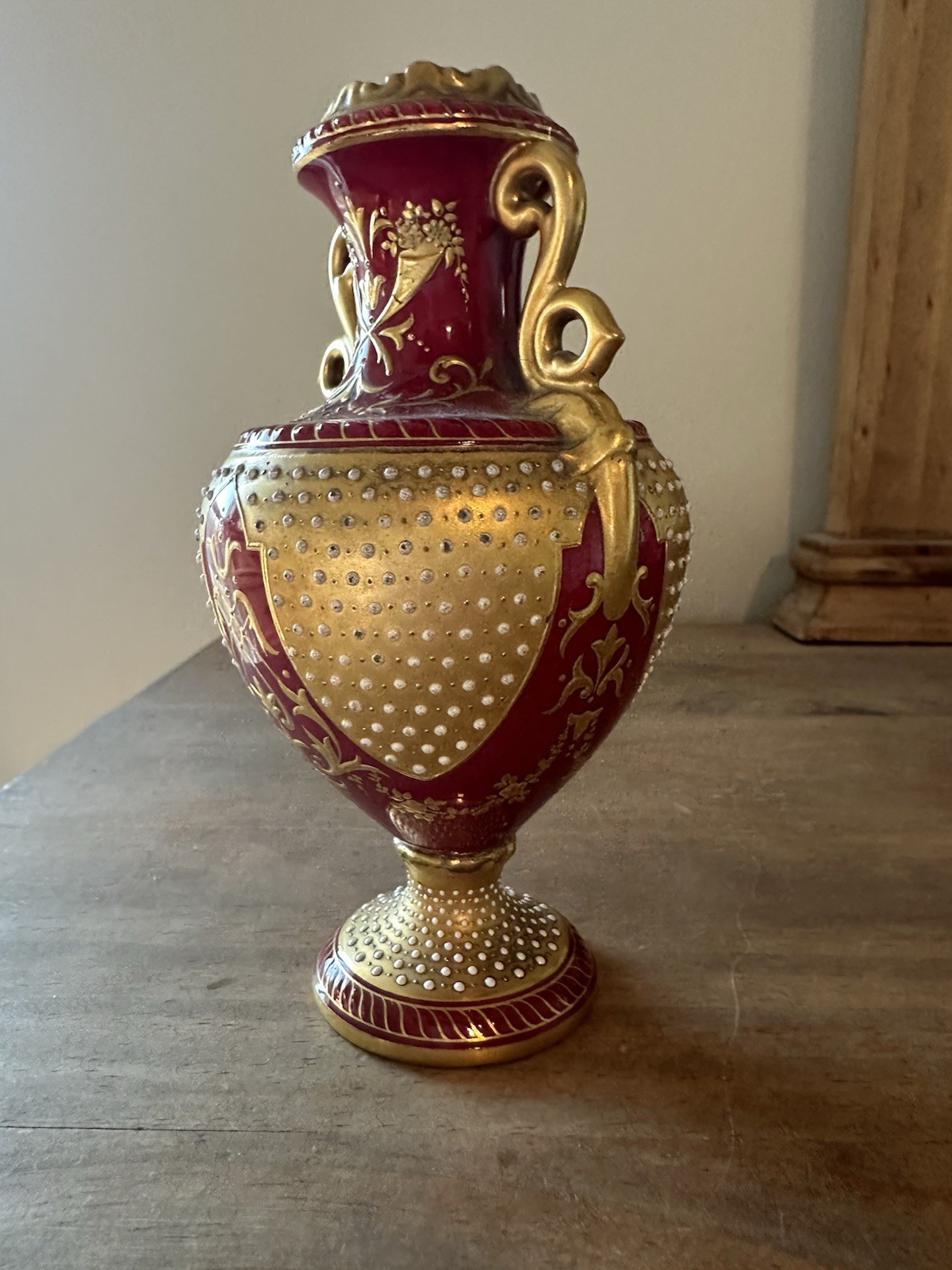 Antique 1890s Coalport Red Porcelain Vase Urn W/Hand Painted Gold Scrolls 6”T