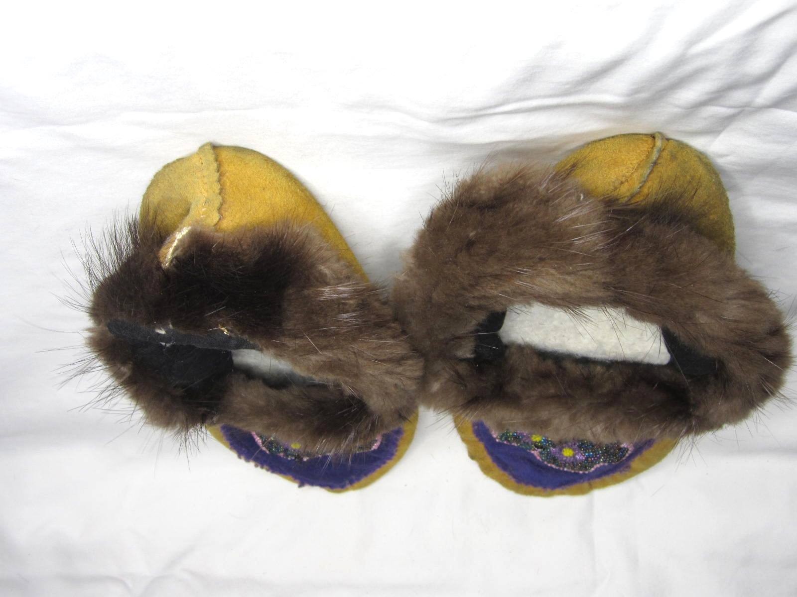 Native Alaskan Moccasins Slippers - Real Fur, Hand Stitched Bead Work - Size 6 W