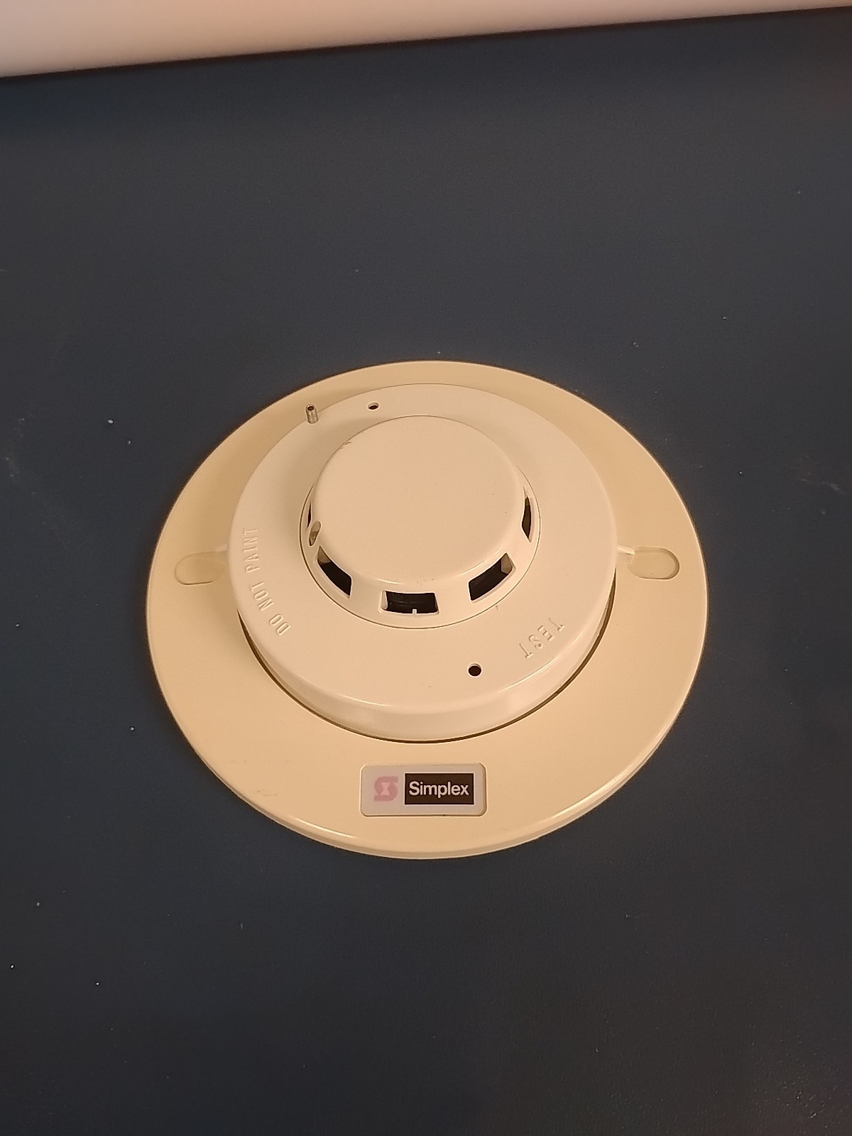 SIMPLEX 2098-9201 - Photo Electric Smoke Detector W/ Base  SAME DAY SHIPPING