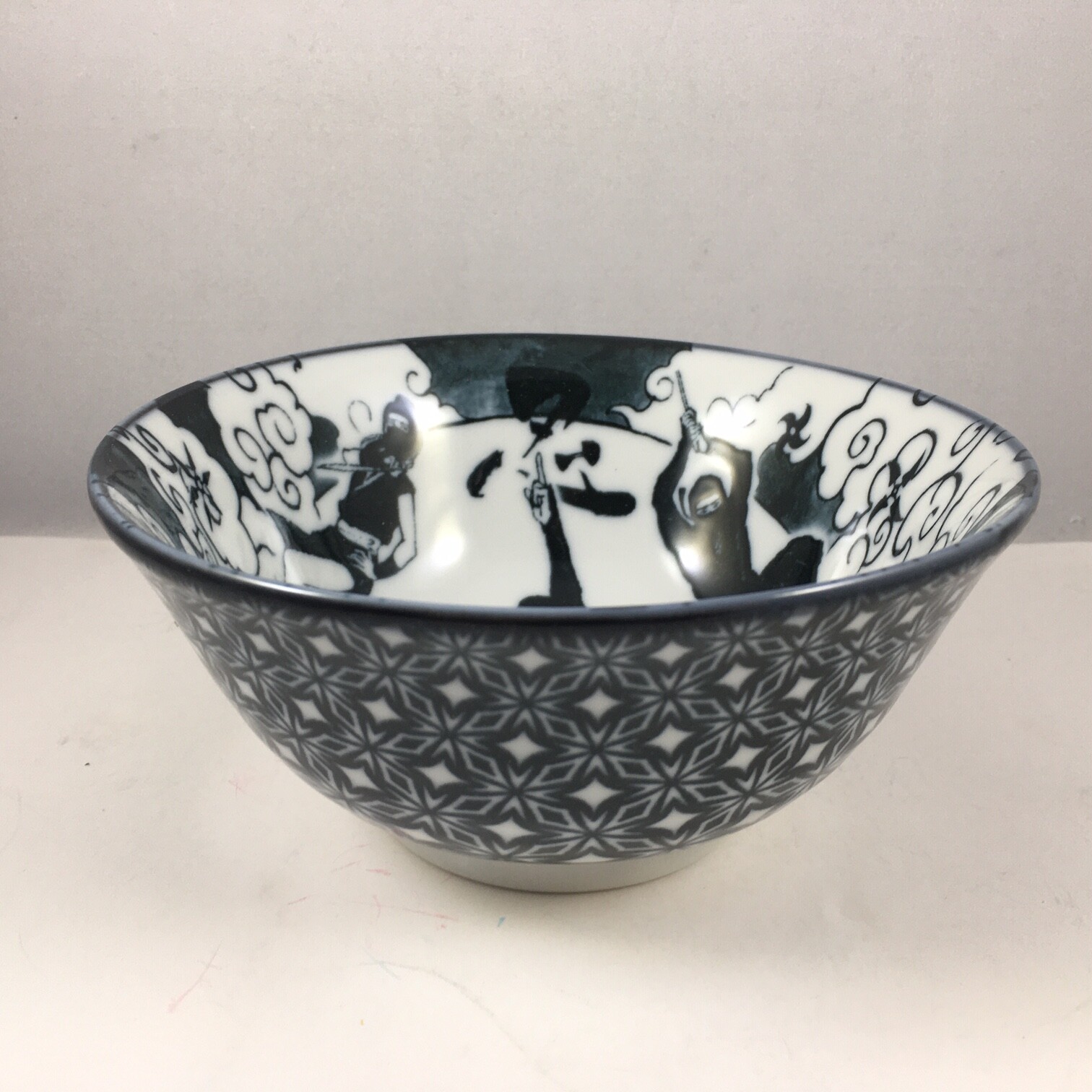 Japanese Rice Soup Noodle Bowl Donburi 6"D Porcelain Black Ninja Made in Japan