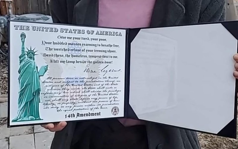 U.S. Citizenship and Naturalization Certificate Holder. Gold American Eagle l...