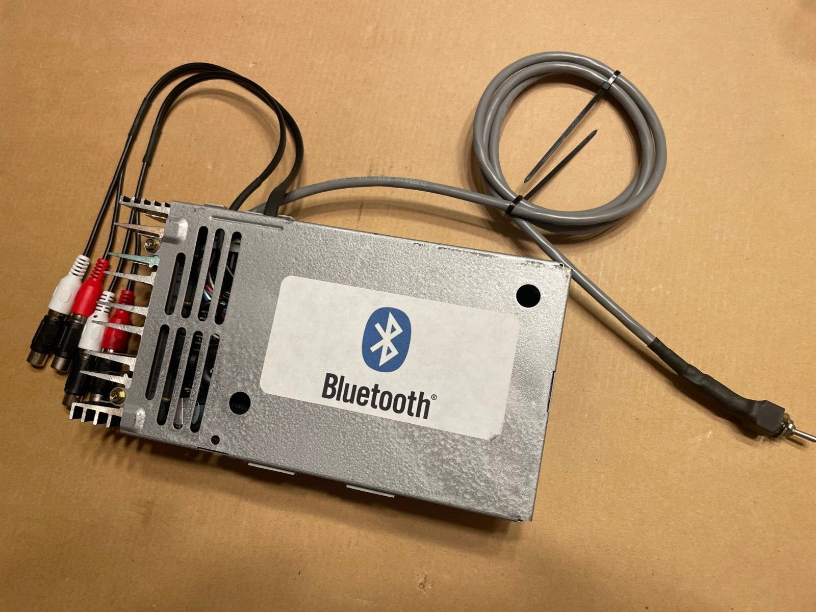 88-94Chevy-GMC Truck Radio BLUETOOTH RCA-OUTS CDM Amplifier BASS/TREBLE Receiver