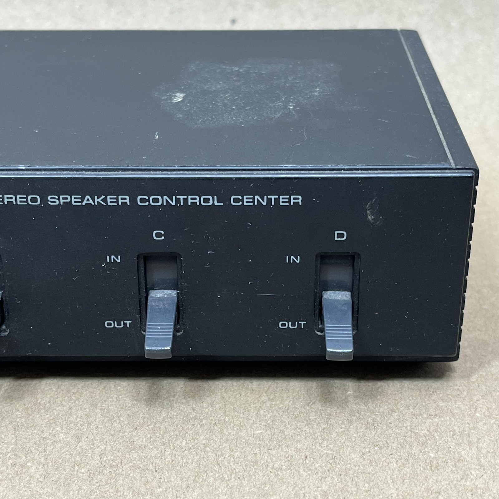 RadioShack High Power Stereo Speaker Selector 4-Way Control Center 40-136 Black