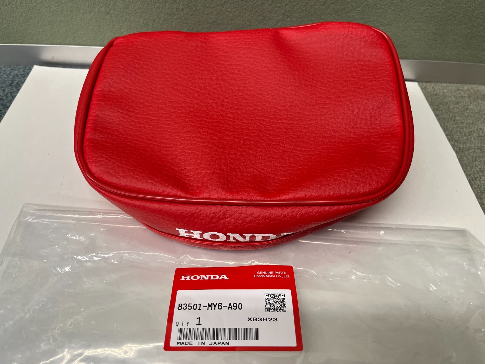 Honda OEM Tail Bag Red 1991 XR250R 93-00 XR600R 01-21 XR650L 83501-MY6-A90 New
