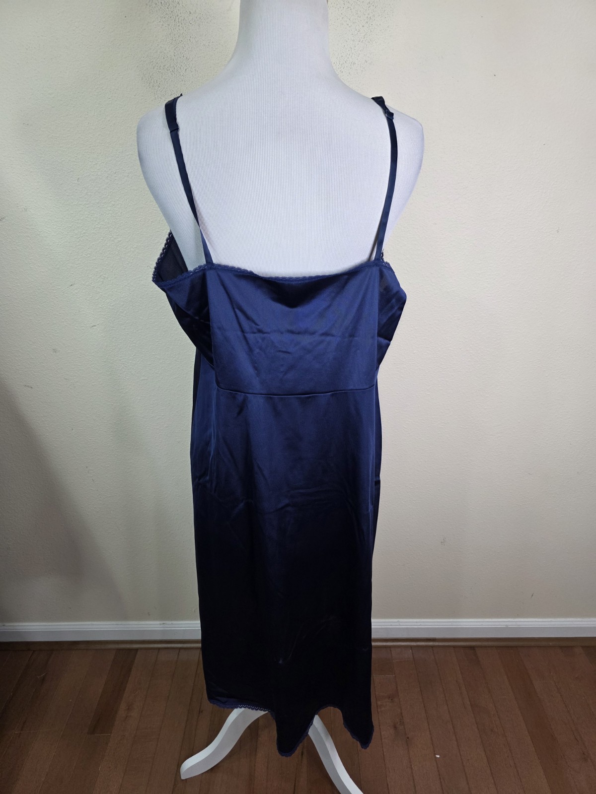 Vanity Fair Slip Dress Lace Trim Full Slip Navy Blue Size 38 Large USA