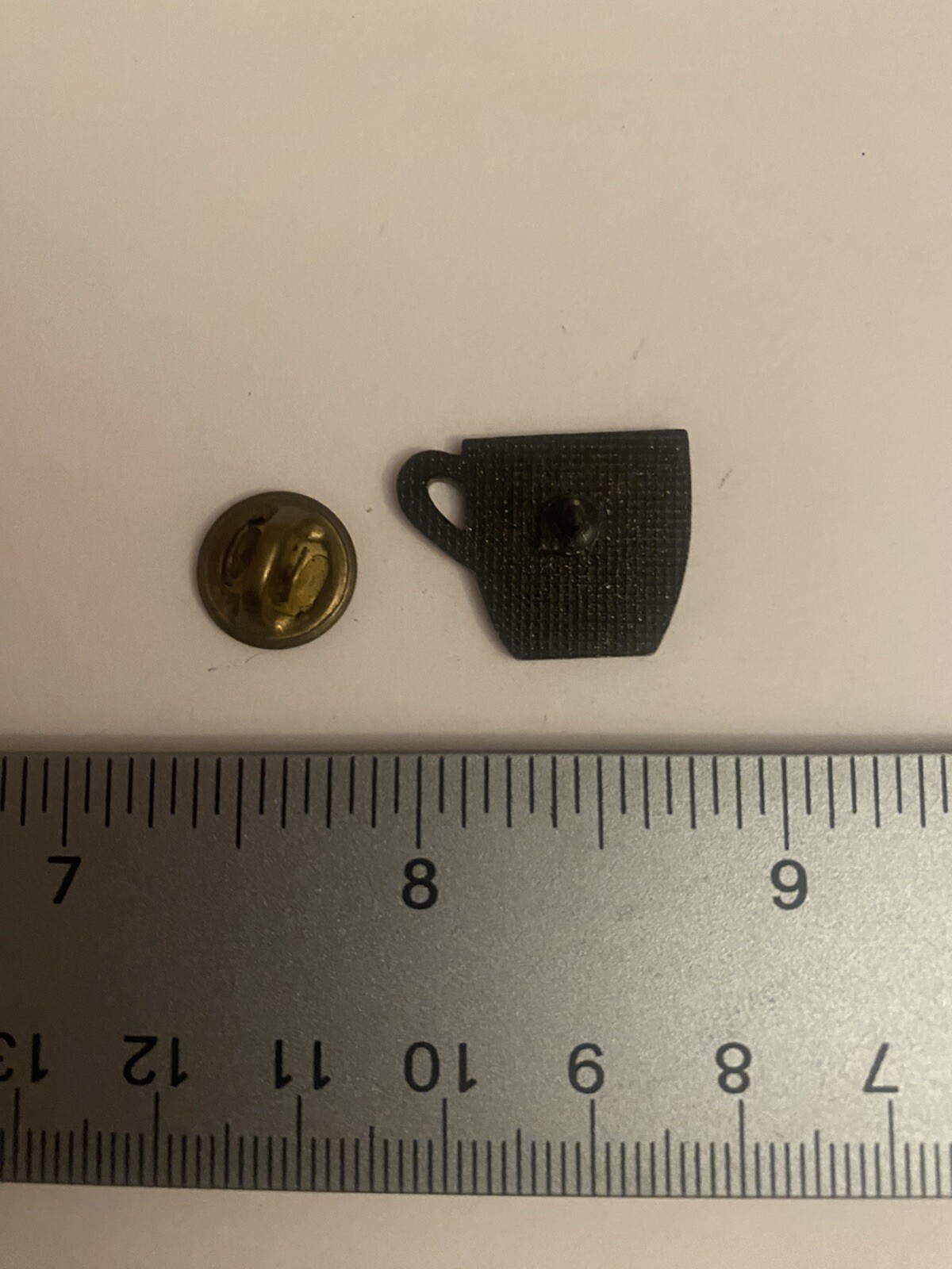 Starbucks MUG Award Lapel Pin P12