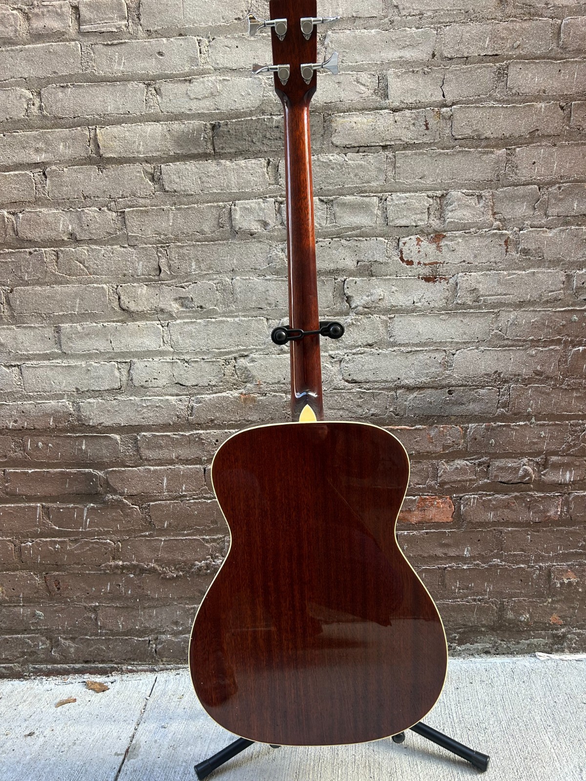 Regal RD-05 Studio Series Resophonic Bass Traditional Sunburst