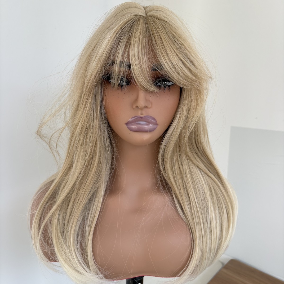 Mixed blonde Heat Resistant Hair Costume Wigs With Bangs Short Straight