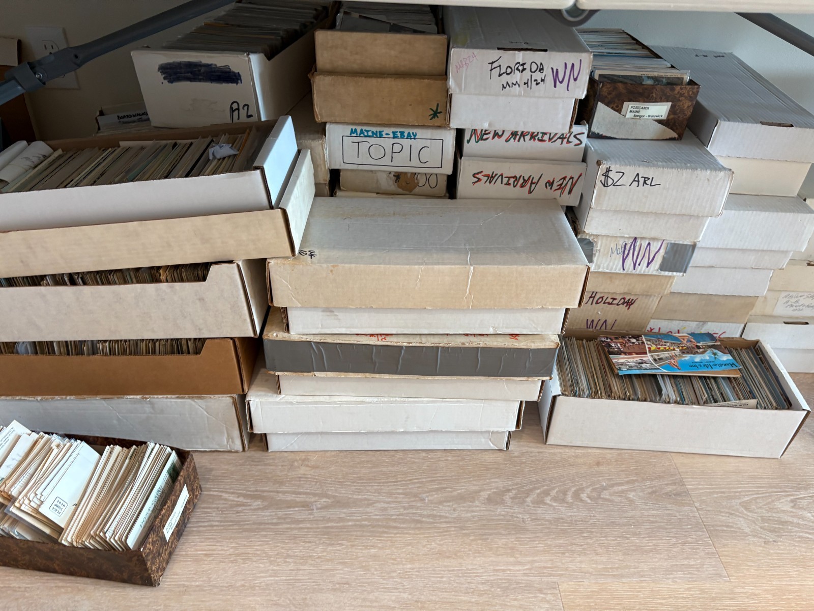 Lot of 25 UNUSED Vintage Postcards USA & FUN TOPICS! 1900s-60s FREE SHIPPING