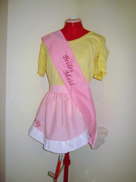 1/2 APRON & SASH SET Available most colours M2O All occasion Message names etc