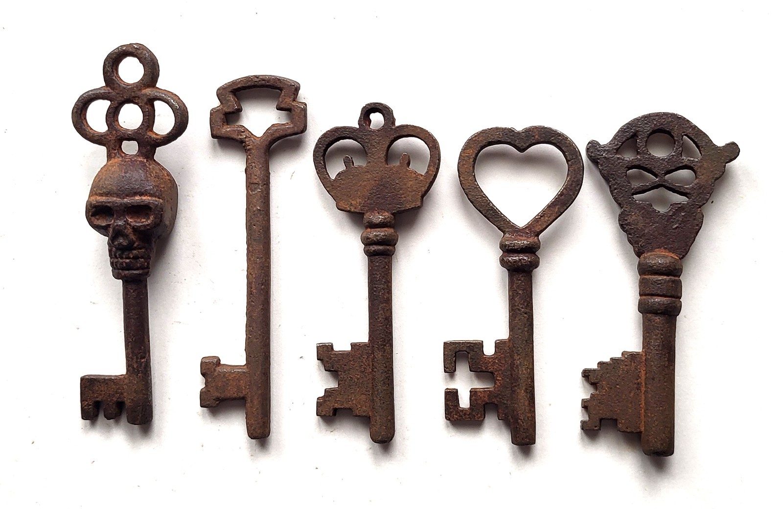 Antique Style Iron Skeleton Keys Lot of 5