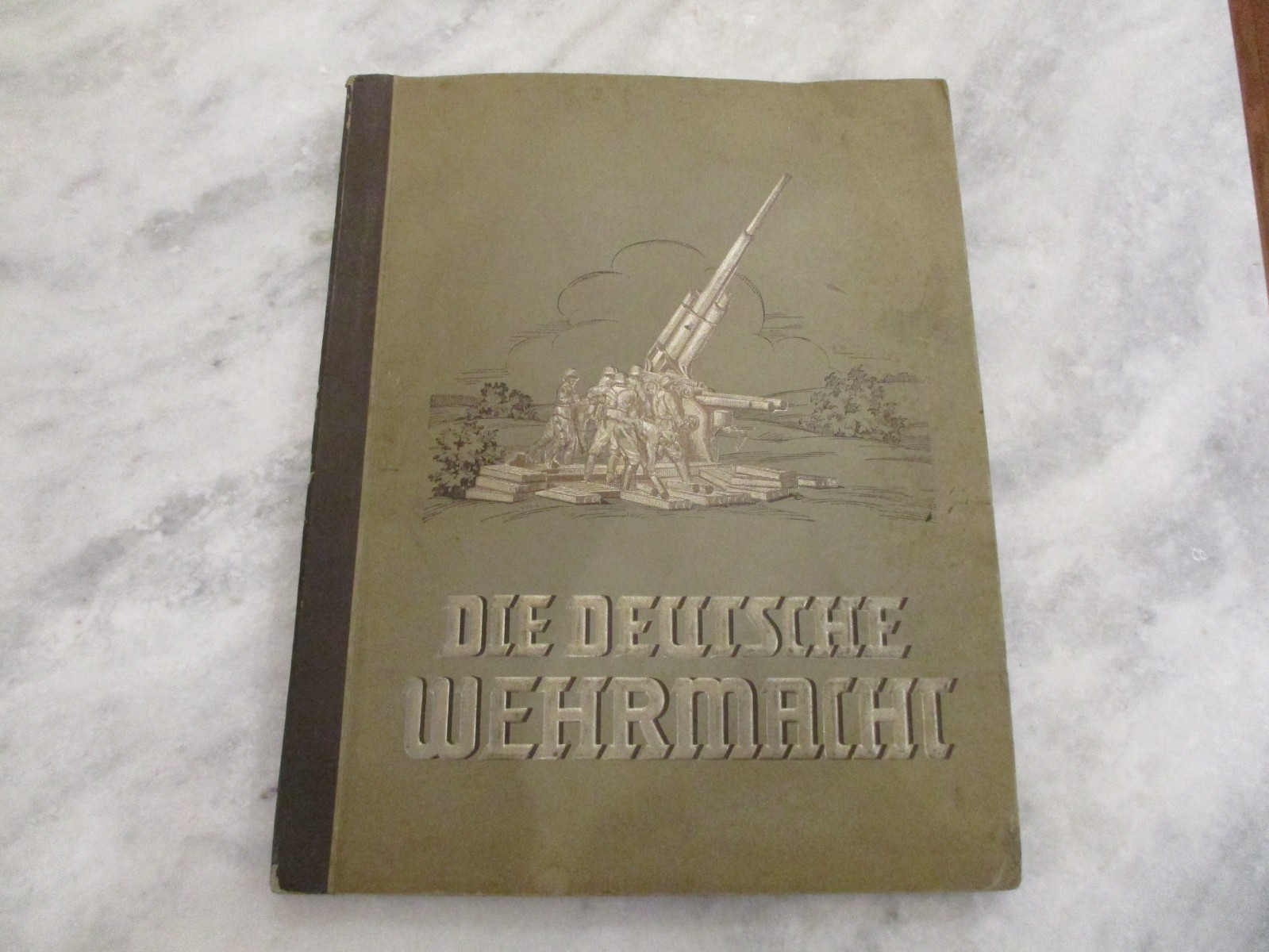 DIE DEUTLCHE WEHRMACHT - CIGARETTE CARDS PHOTO ALBUM - 1936 GERMAN - COMPLETE
