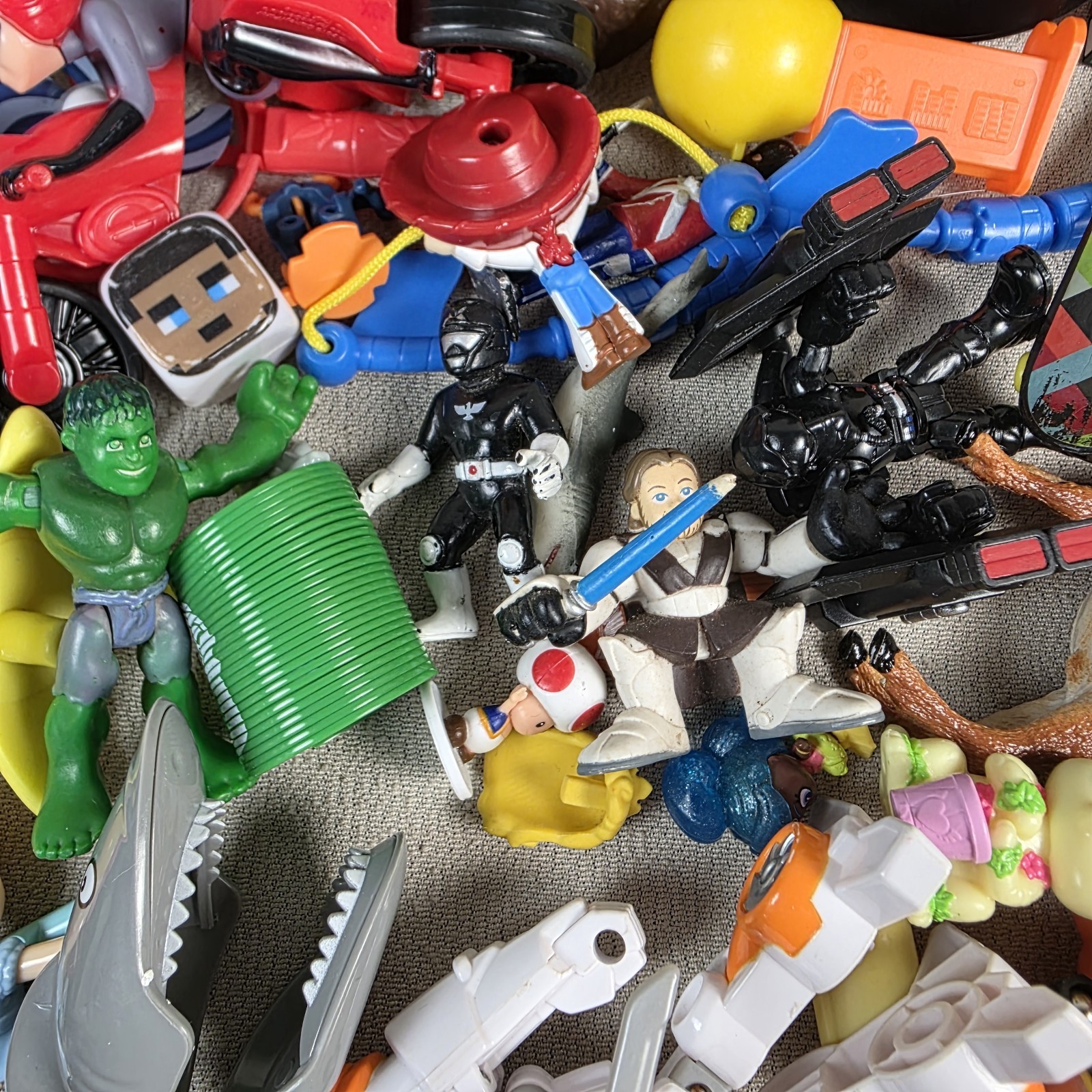 Mixed Lot Of Toys Vtg To Newer AS IS - 4lbs