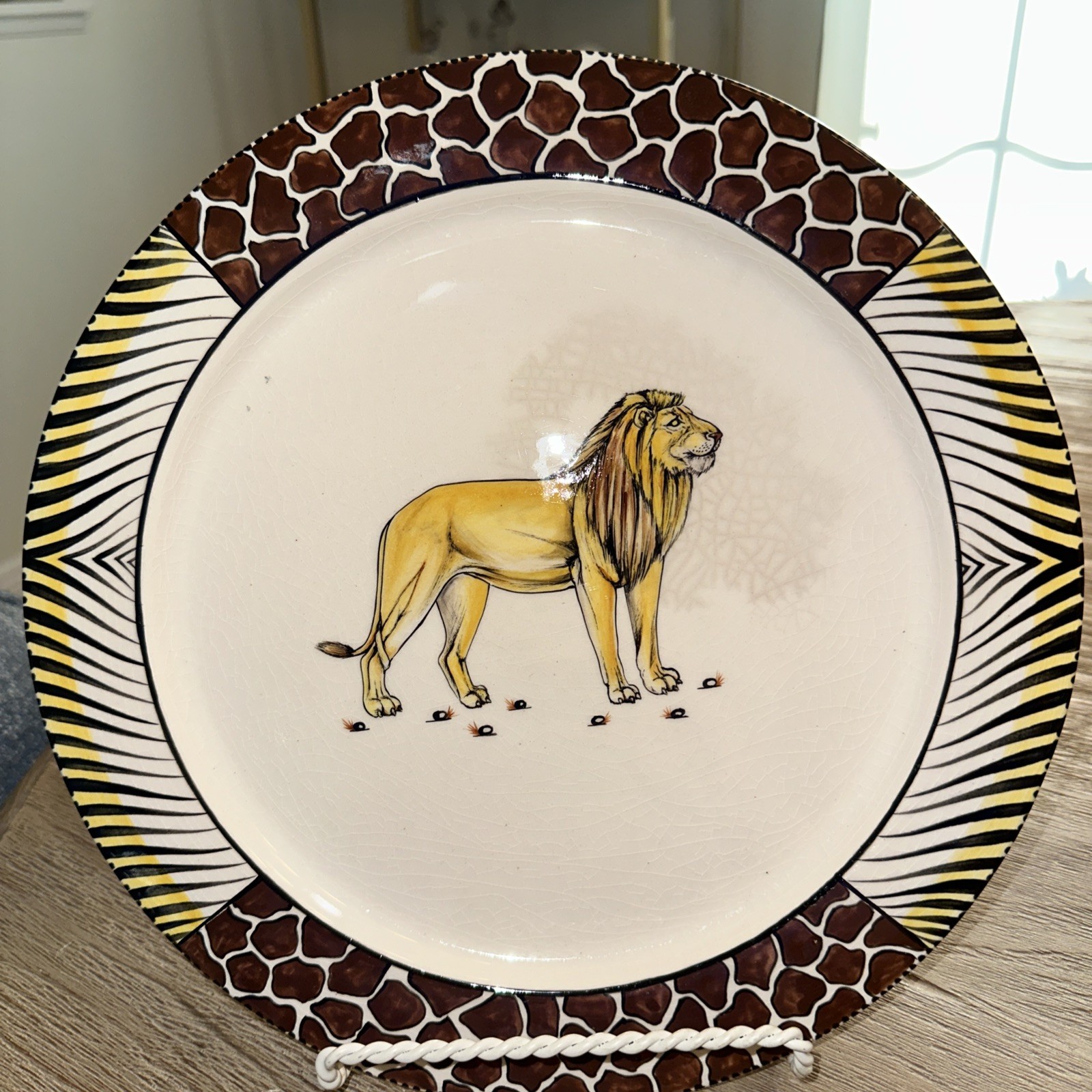 Penzo Zimbabwe Hand Painted 12.25 In Plate Lion Signed 2008
