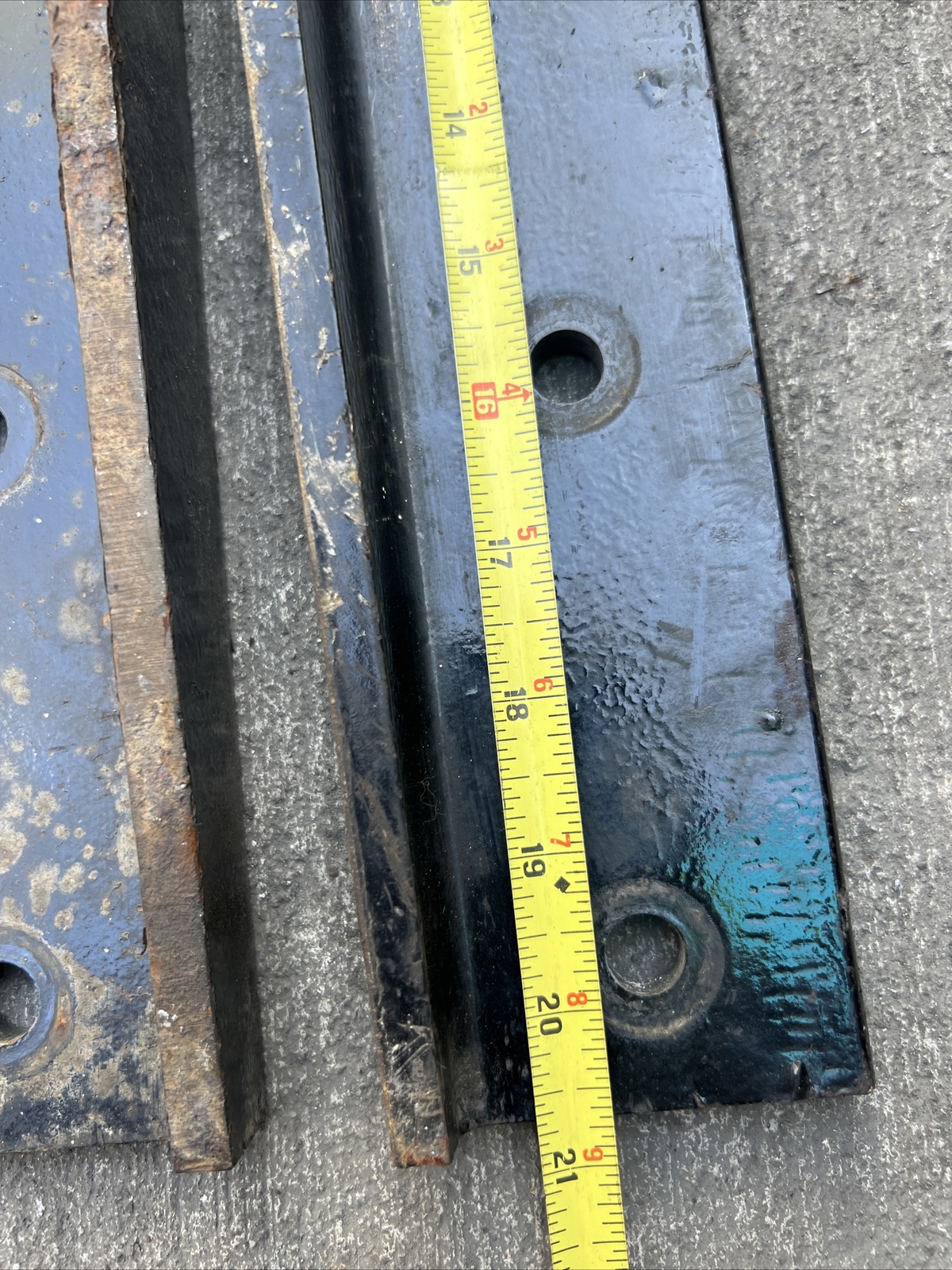 PACCAR Genuine Mounting Brackets For Battery Or Tool Box pair. L&R