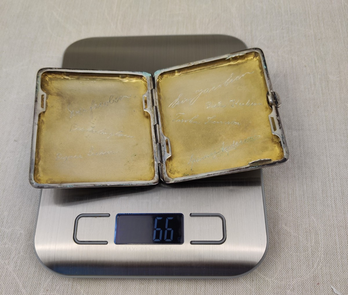 A Swedish silver cigarette case of 830 fineness, Scandinavia,1933. Rare!