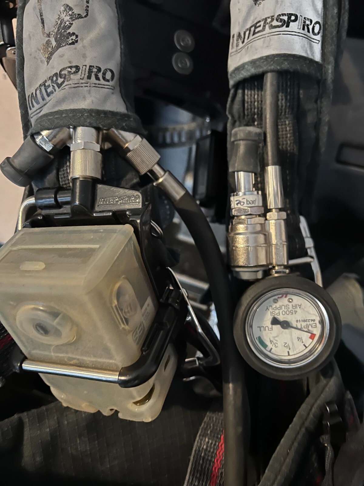 Interspiro CBRN SCBA Set w/ original case [ CYLINDER NOT INCLUDED ]