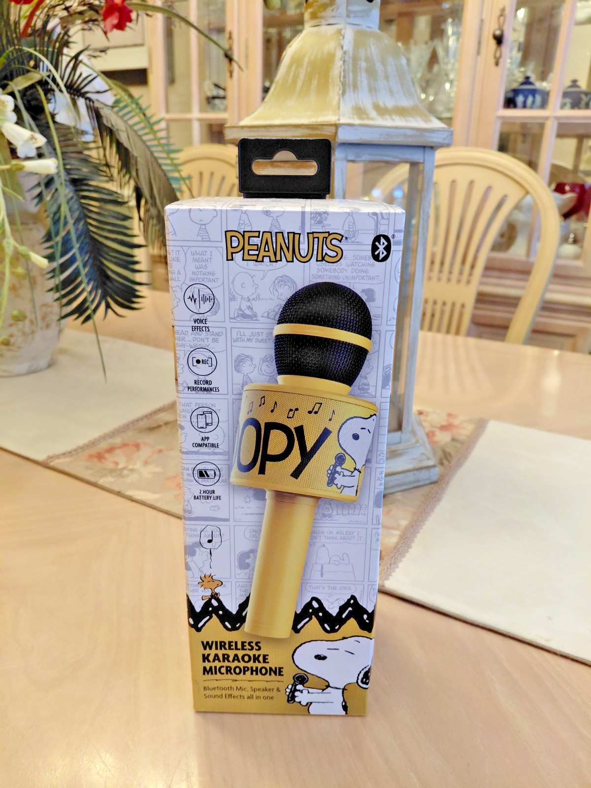 PEANUTS SNOOPY WIRELESS KARAOKE MICROPHONE BLUETOOTH SPEAKER SOUND EFFECTS NEW