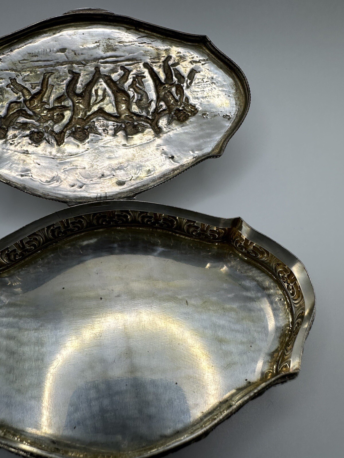 ANT 1600s Augsburg German / Hanau 800 Silver Cherub Repousse Jewelry Casket 157g