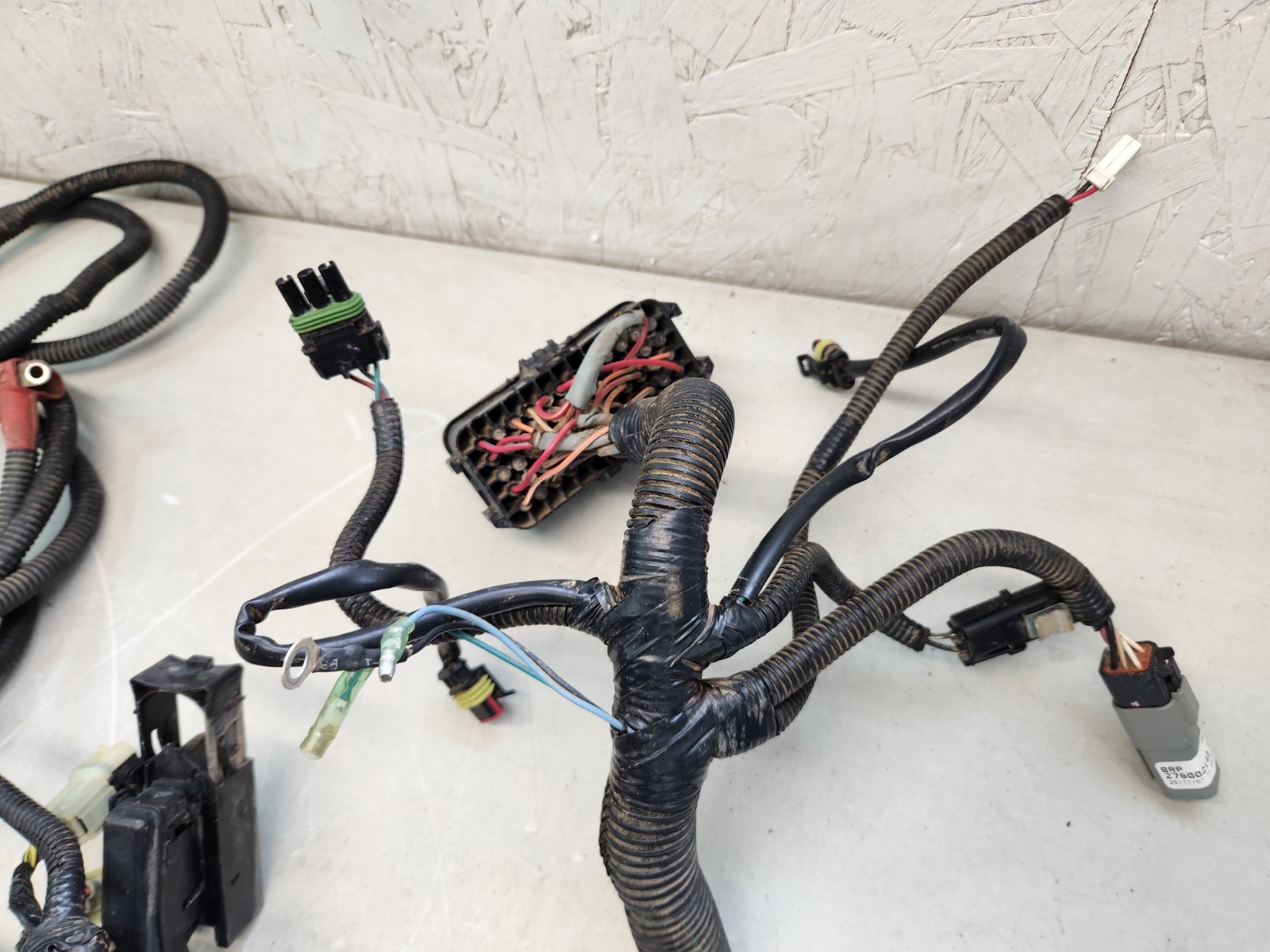 2008 Can-Am outlander 800 wire harness coil voltage efi