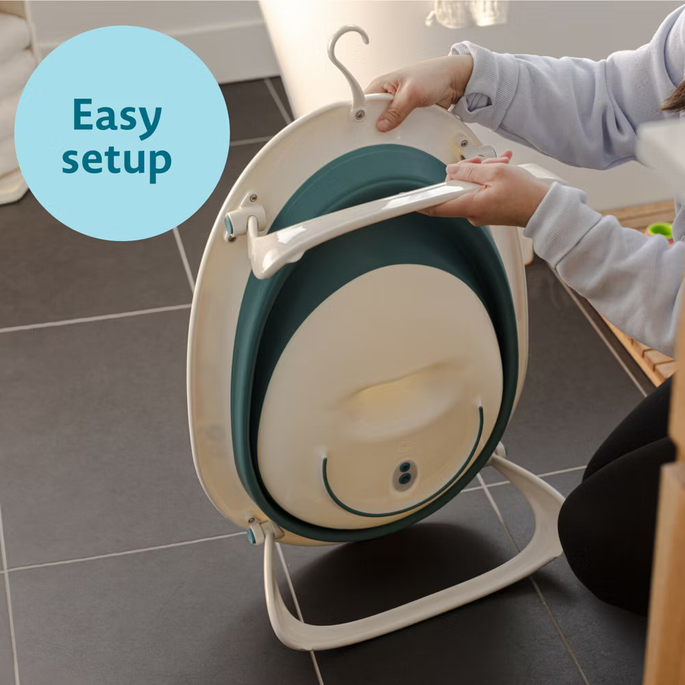 The First Years Infants and Toddlers Sure Comfort Collapsible Baby Bathtub