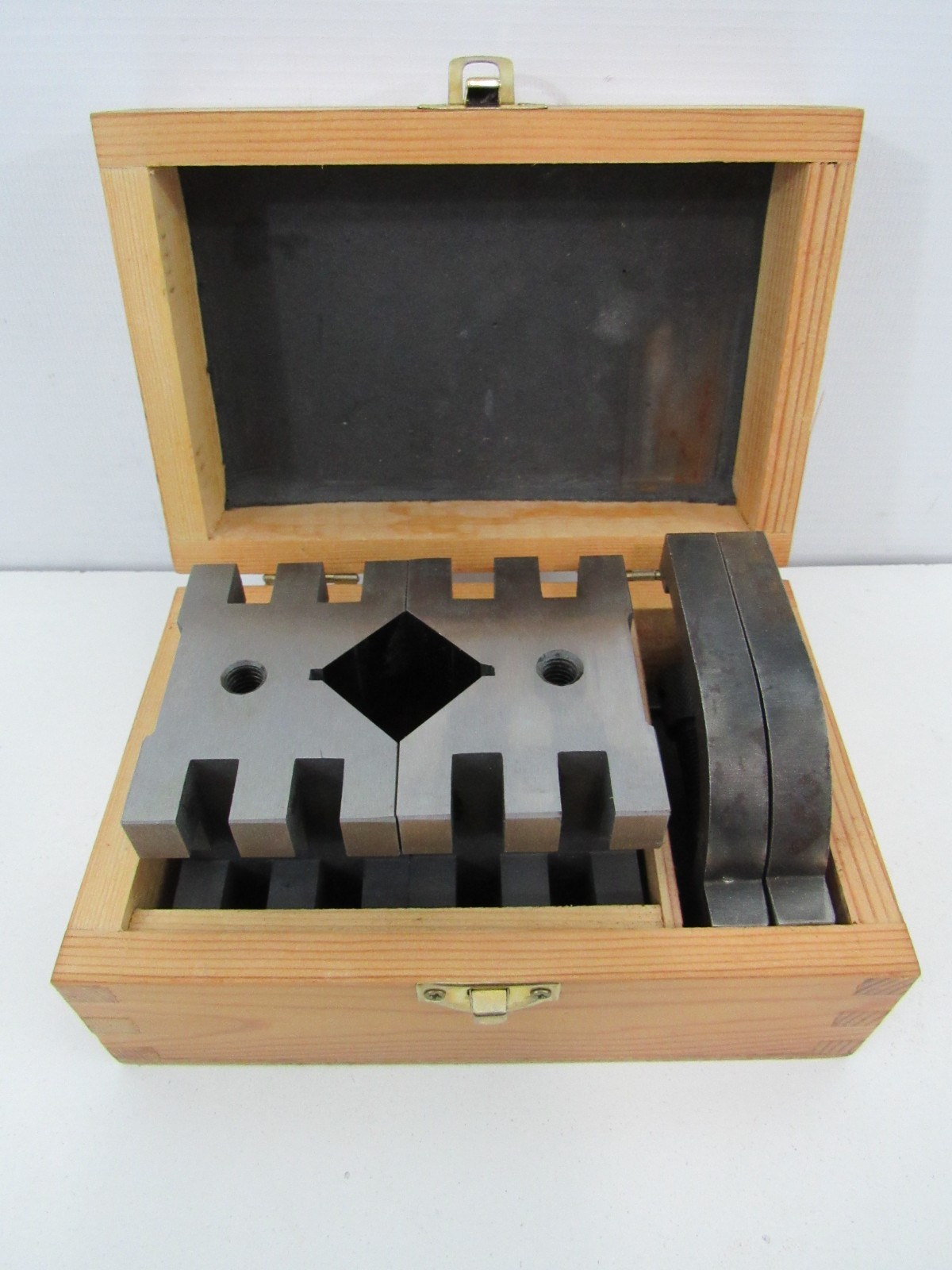 AB V-Block Set with Clamps 2.375L x 2.75W x 2"H w/ Wooden Storage Case (Pg99E)