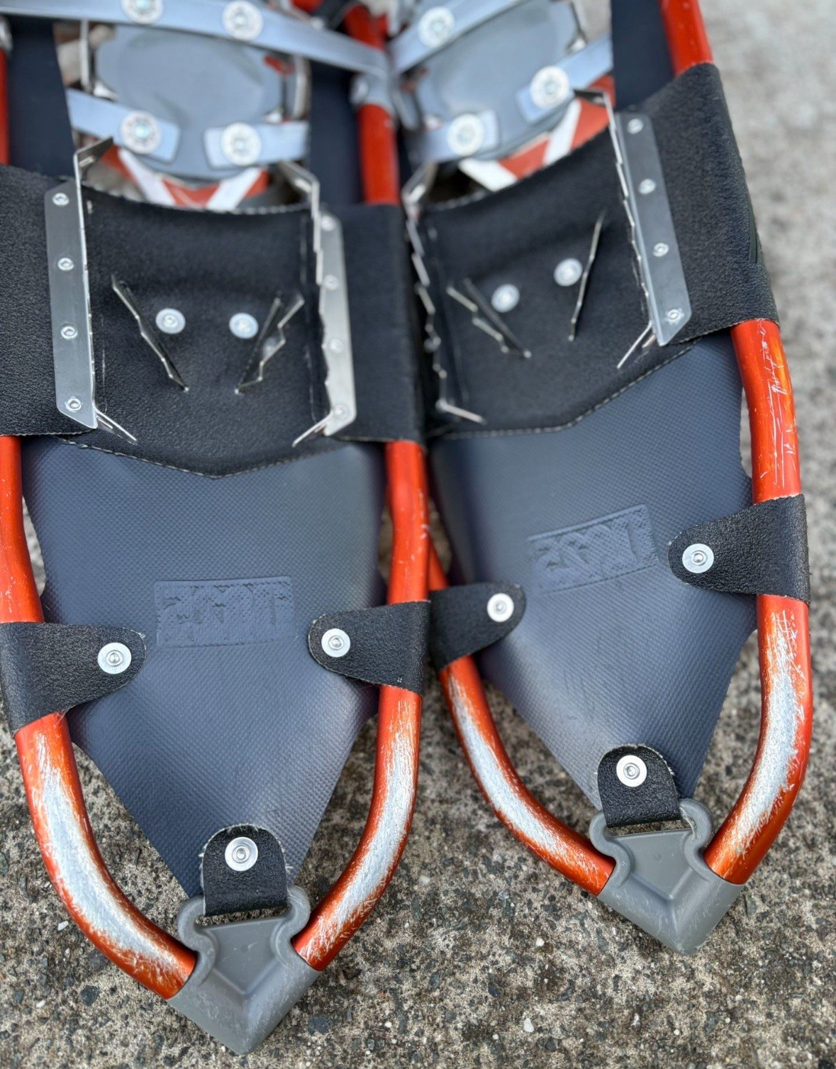 Snowshoes 25inch Atlas 1025 Black Orange