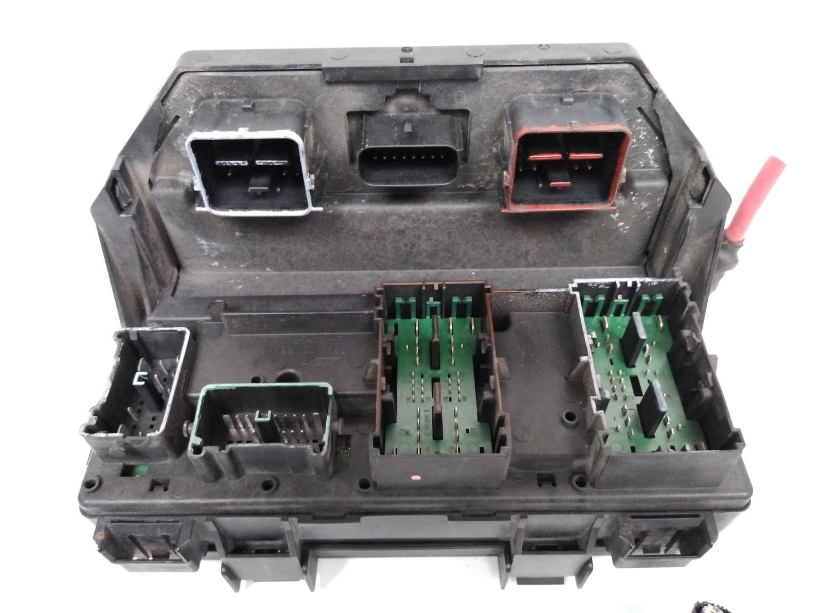 04692305AF Dodge 2010 Grand Caravan Fuse Box Journey T&C Routan TIPM Engine B2