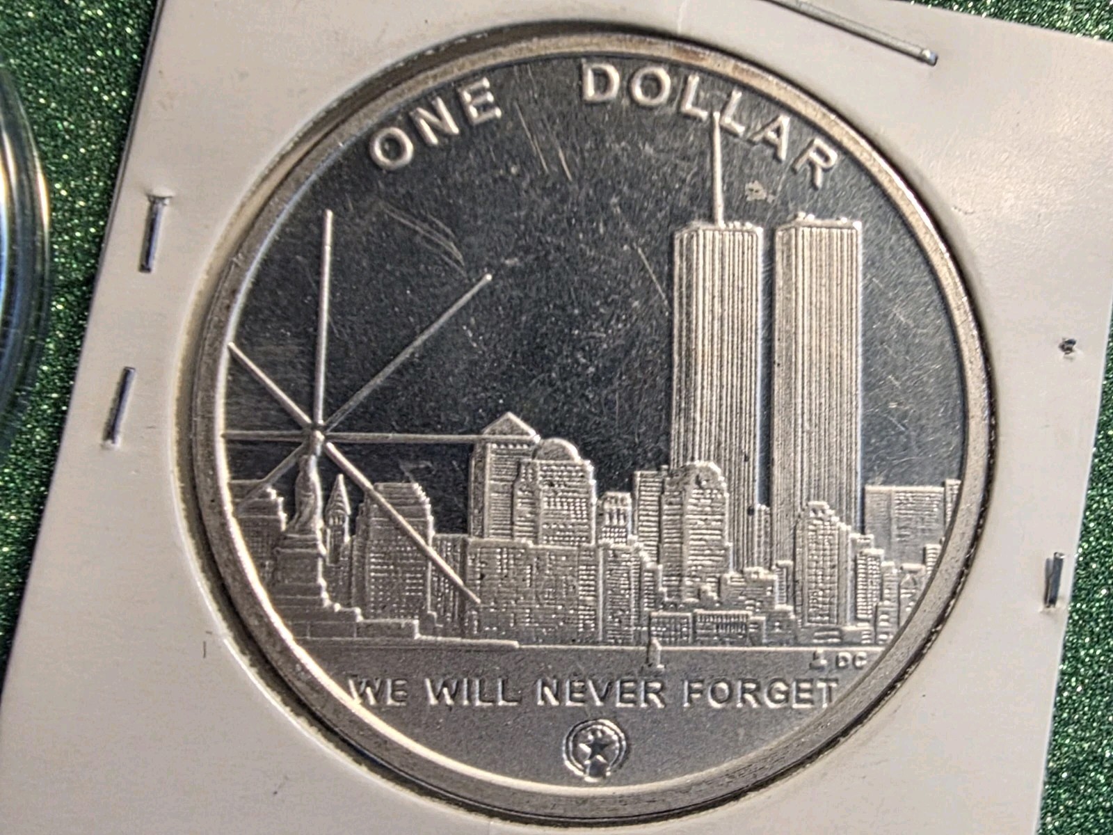 2 Twin Towers 1 Oz. Pure .999 Silver Comemoritive Mint Coins. & Thomas JEFFERSON