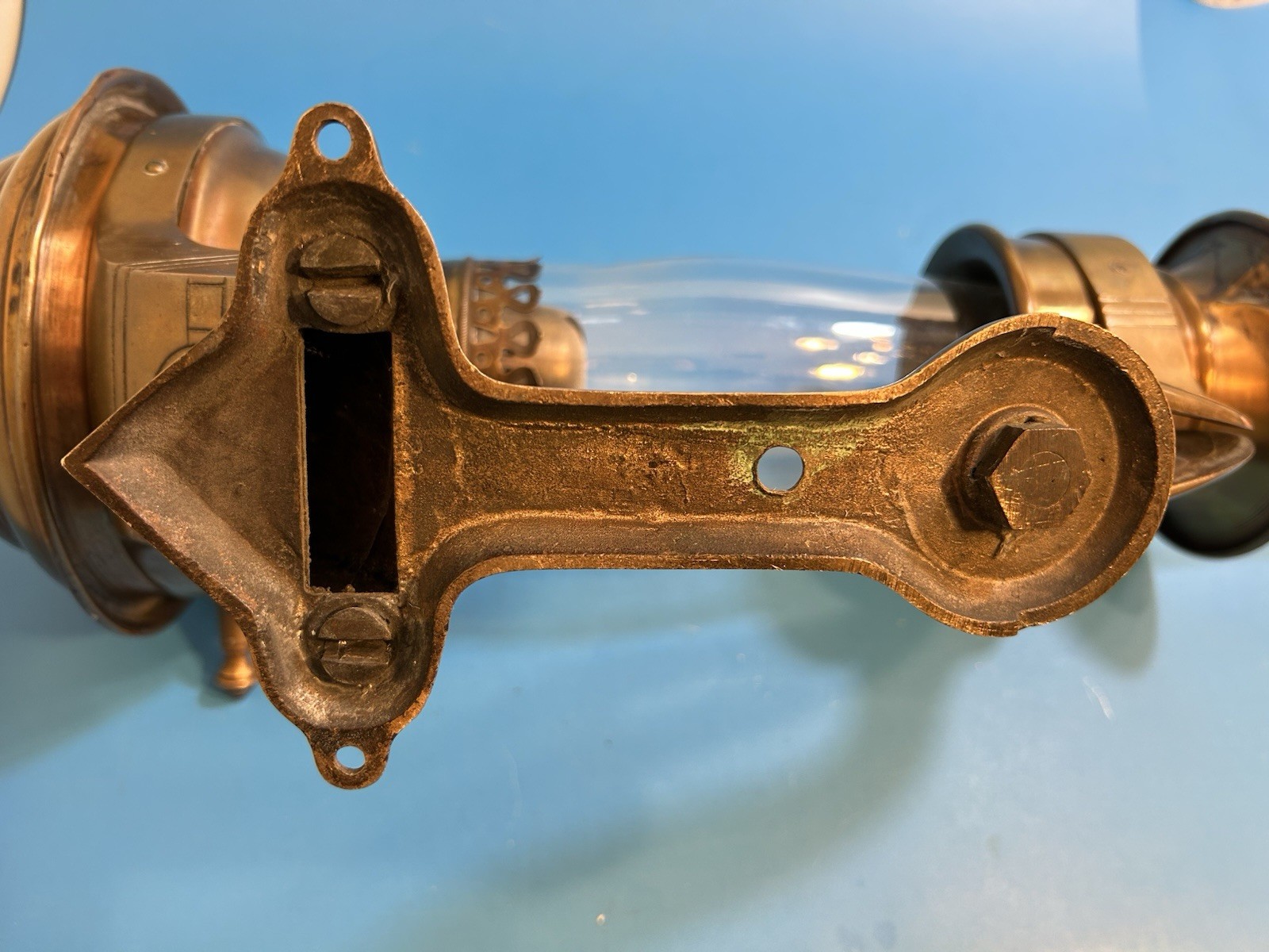 Antique Dayton Manufacturing Chesapeake Ohio Railroad Wall Mount 16” Oil Lamp