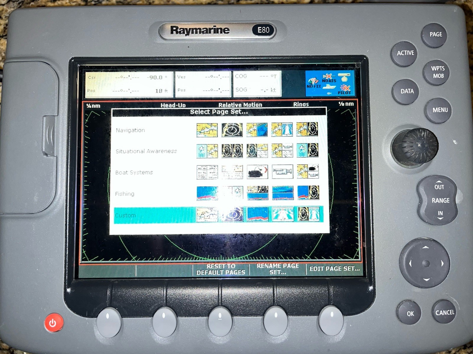 Raymarine E80 GPS/Chart-plotter/Fishfinder/Radar With Navionics Mid-Atlantic