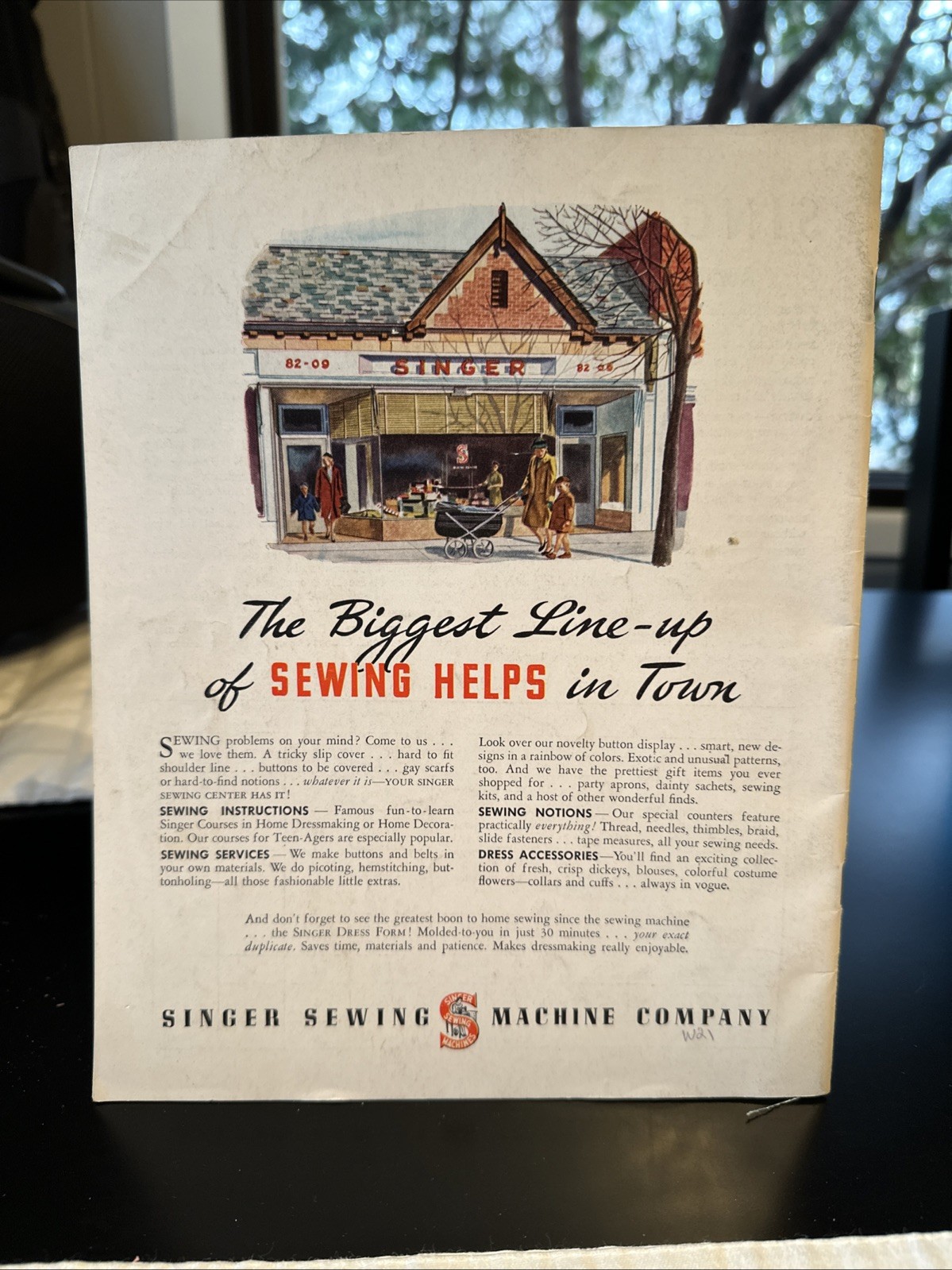 1947 Singer Dressmaking Guide Sewing Instruction How-To Book Women Kids