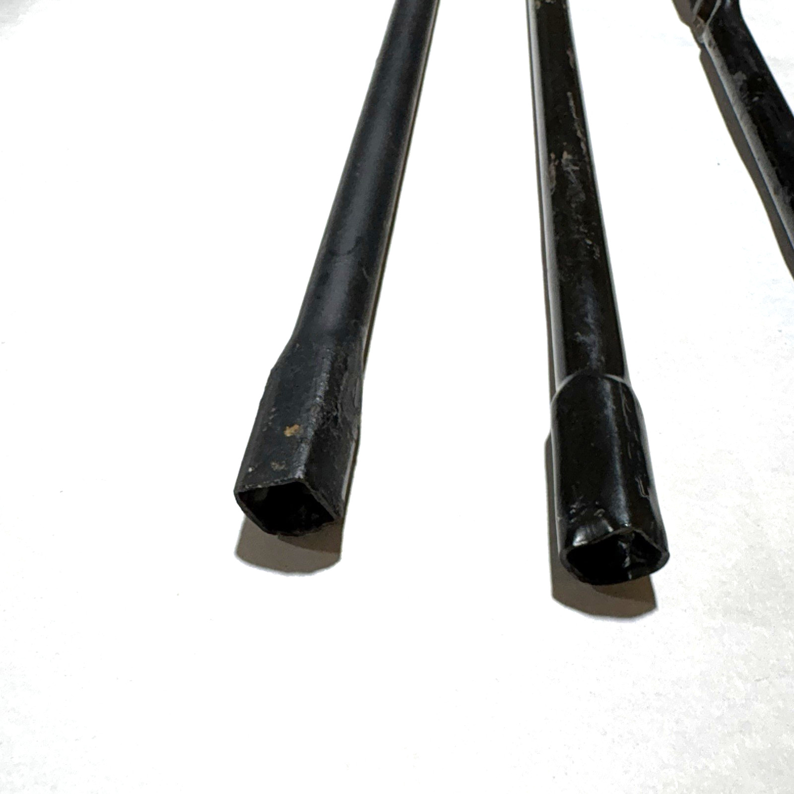 1998-2011 Ford Ranger spare tire carrier with crank (original) Mazda B-Series