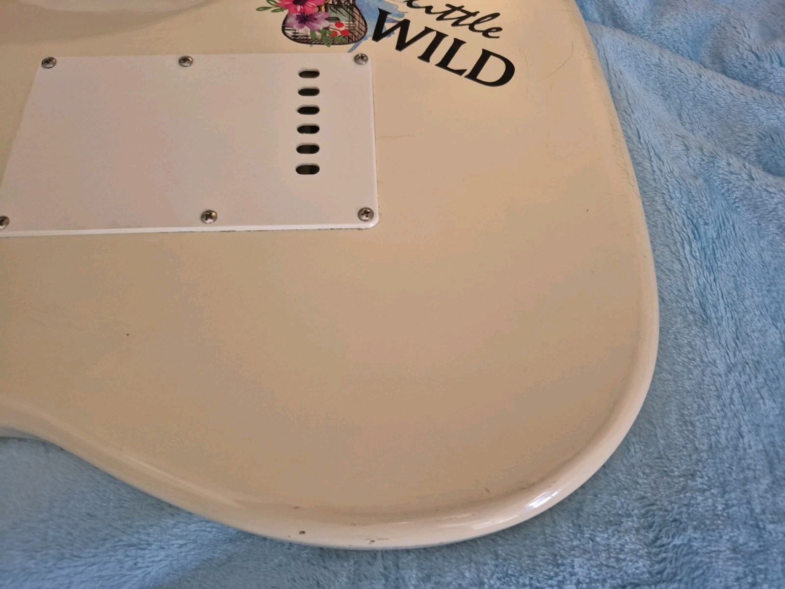 Squier By Fender Stratocaster Strat Electric Guitar Body Arctic White Reliced