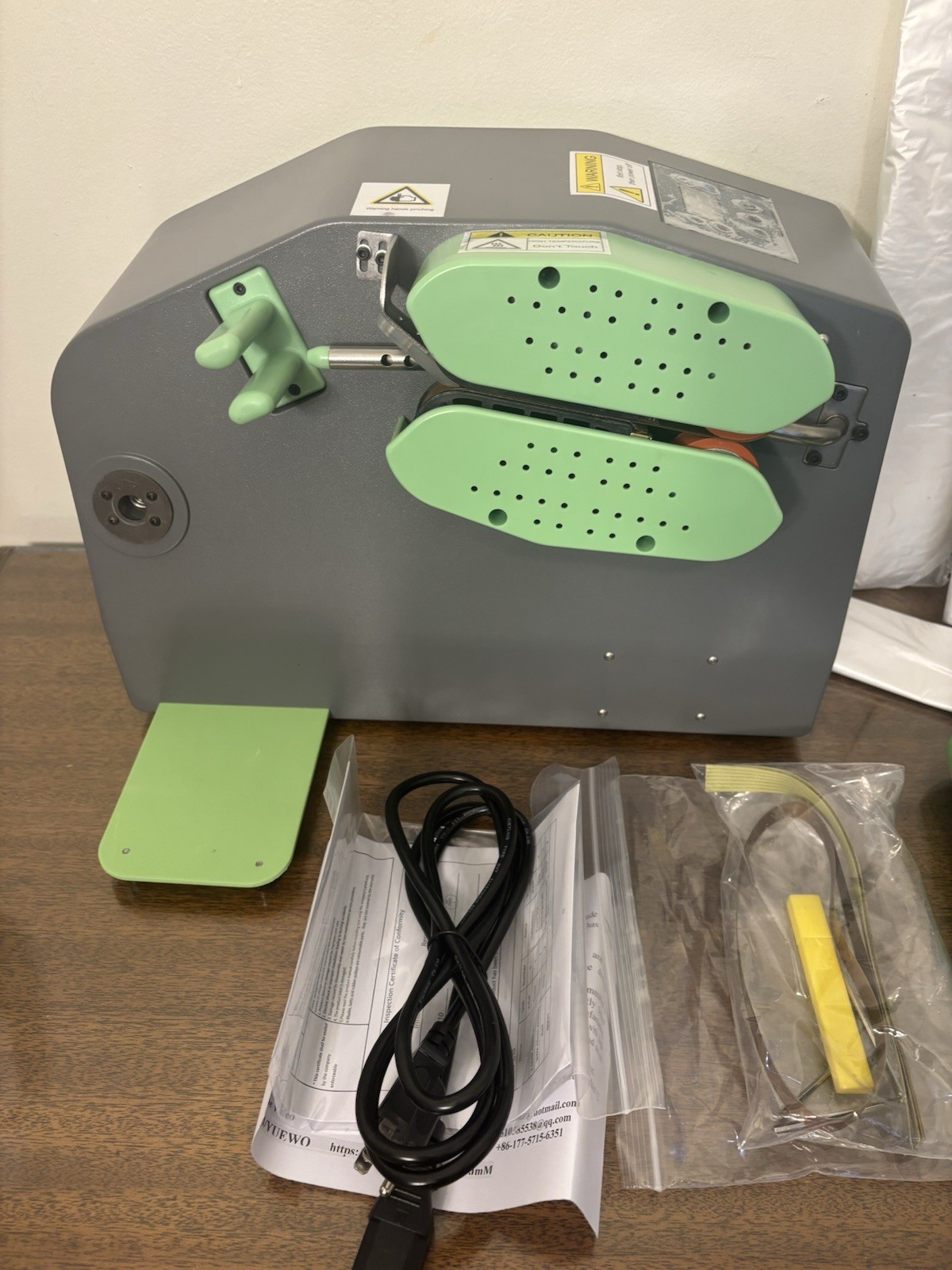 Air Cushion Machine Portable 12 M/Min Speed Air Pillow Machine - **READ**