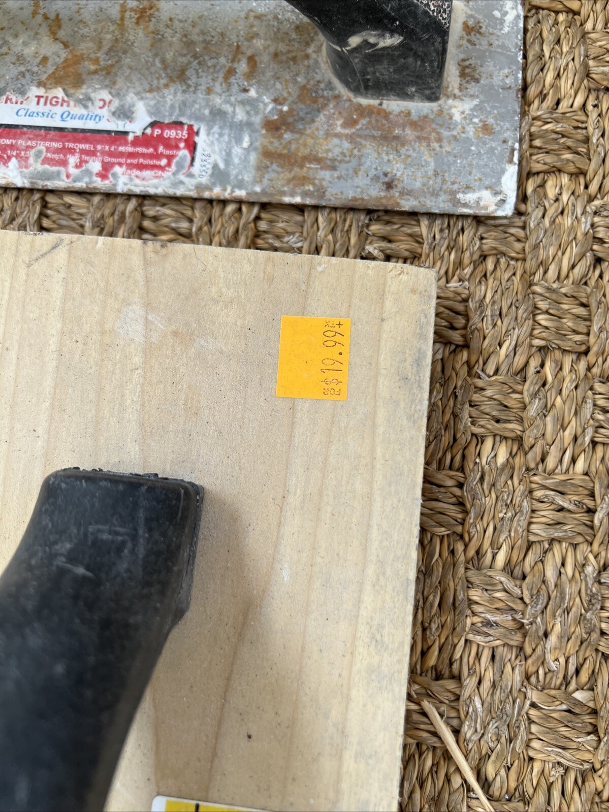 CERAMIC TILES TROWELS/ VARIOUS SIZES/ODD LOT 10 W/ WOOD GROUT FLOATs