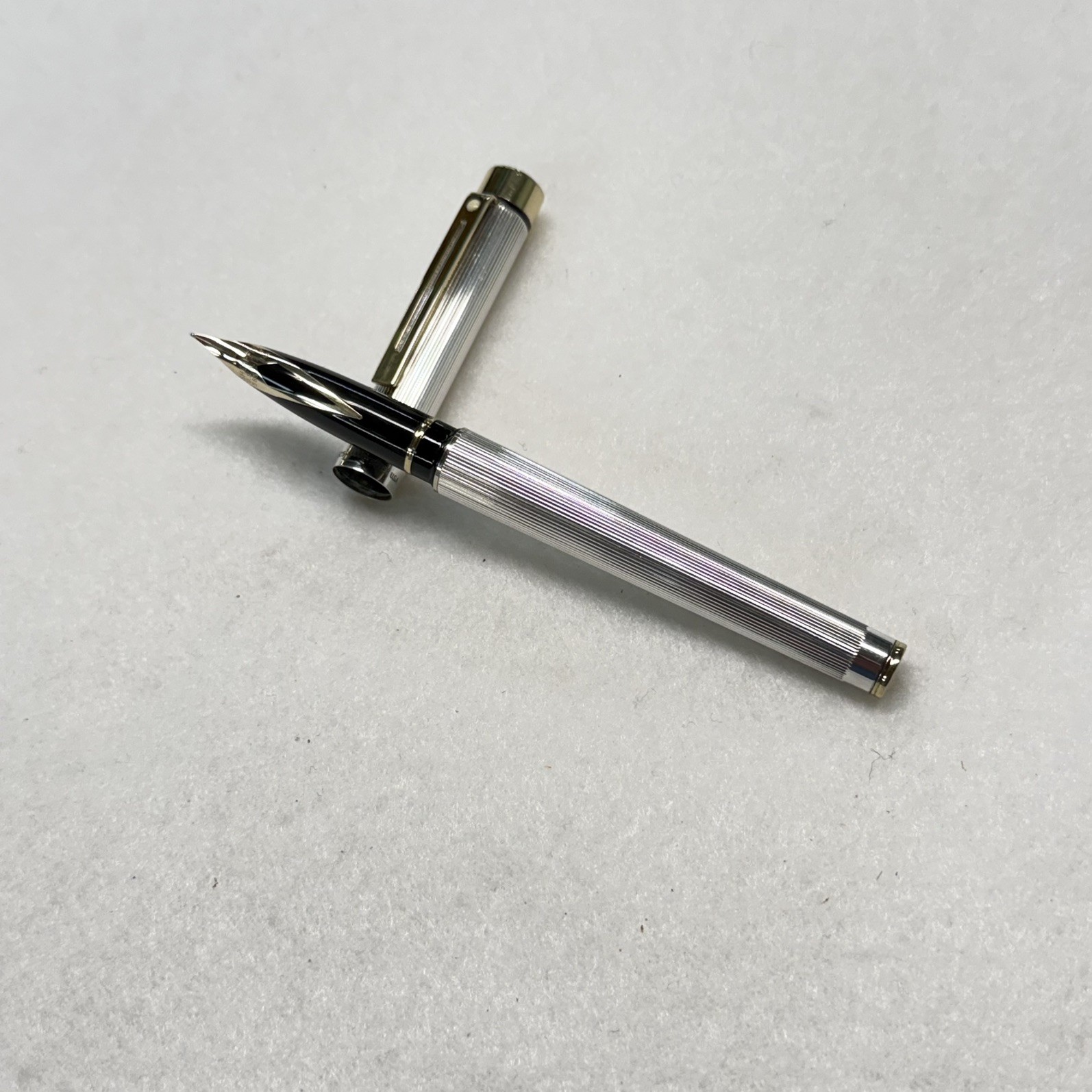 Sheaffer Sterling Silver Targa 1024x Fountain Pen - Excellent Condition