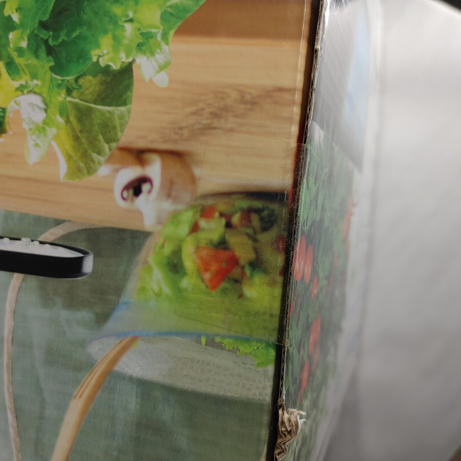 Aerogarden In-Home Garden System Harvest 6 Pods (Opened Box)