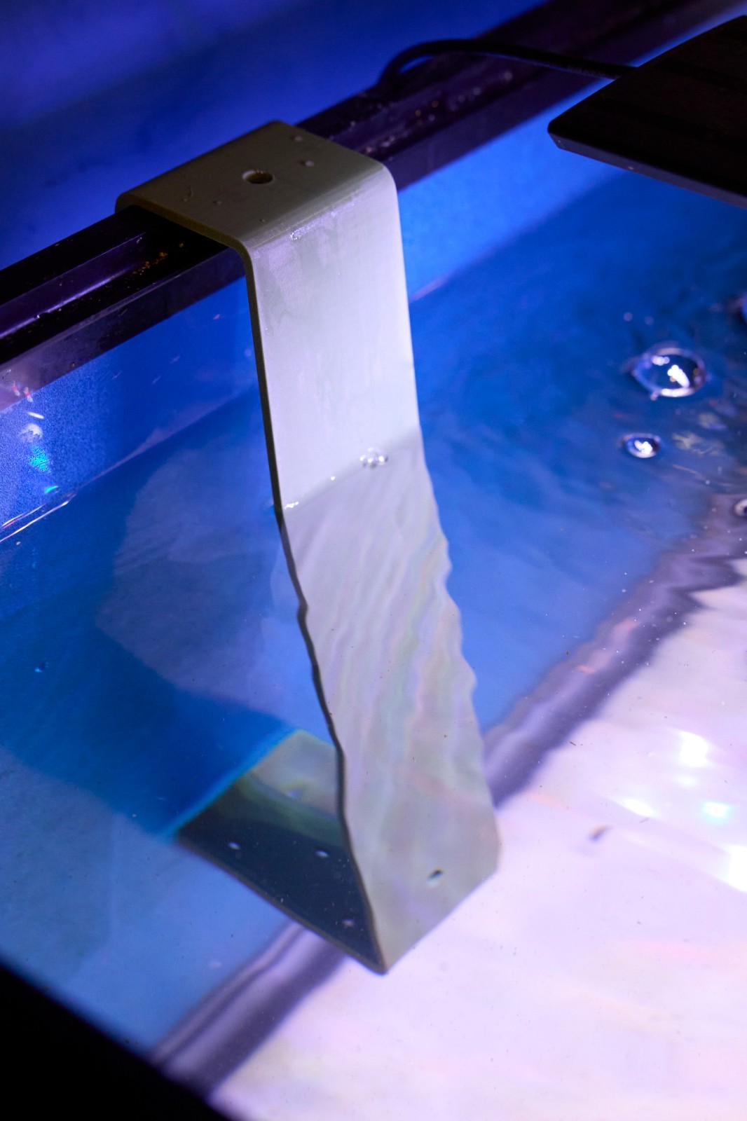 Angelfish & Discus Breeding Slate for Aquariums - Choose Color