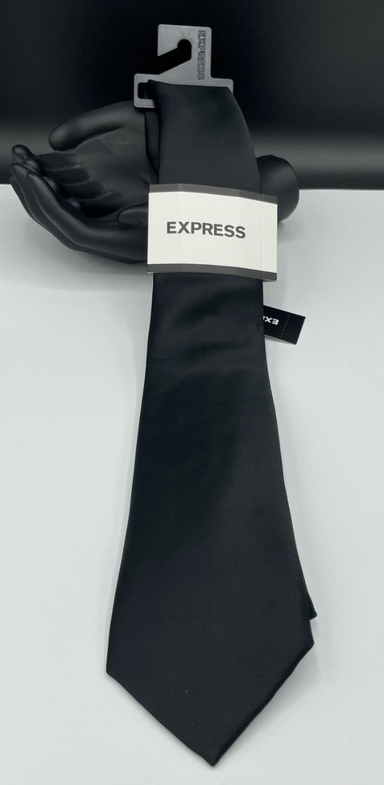 EXPRESS Men's Neck Tie ~ Black ~ Solid Sateen Finish ~ Modern ~ NEW MSRP: $28.