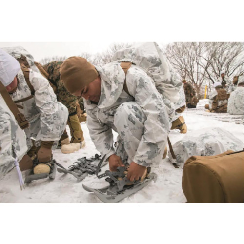 US Military Surplus MSR Snowshoes Steel Crampons and Grip Rails Gray Used